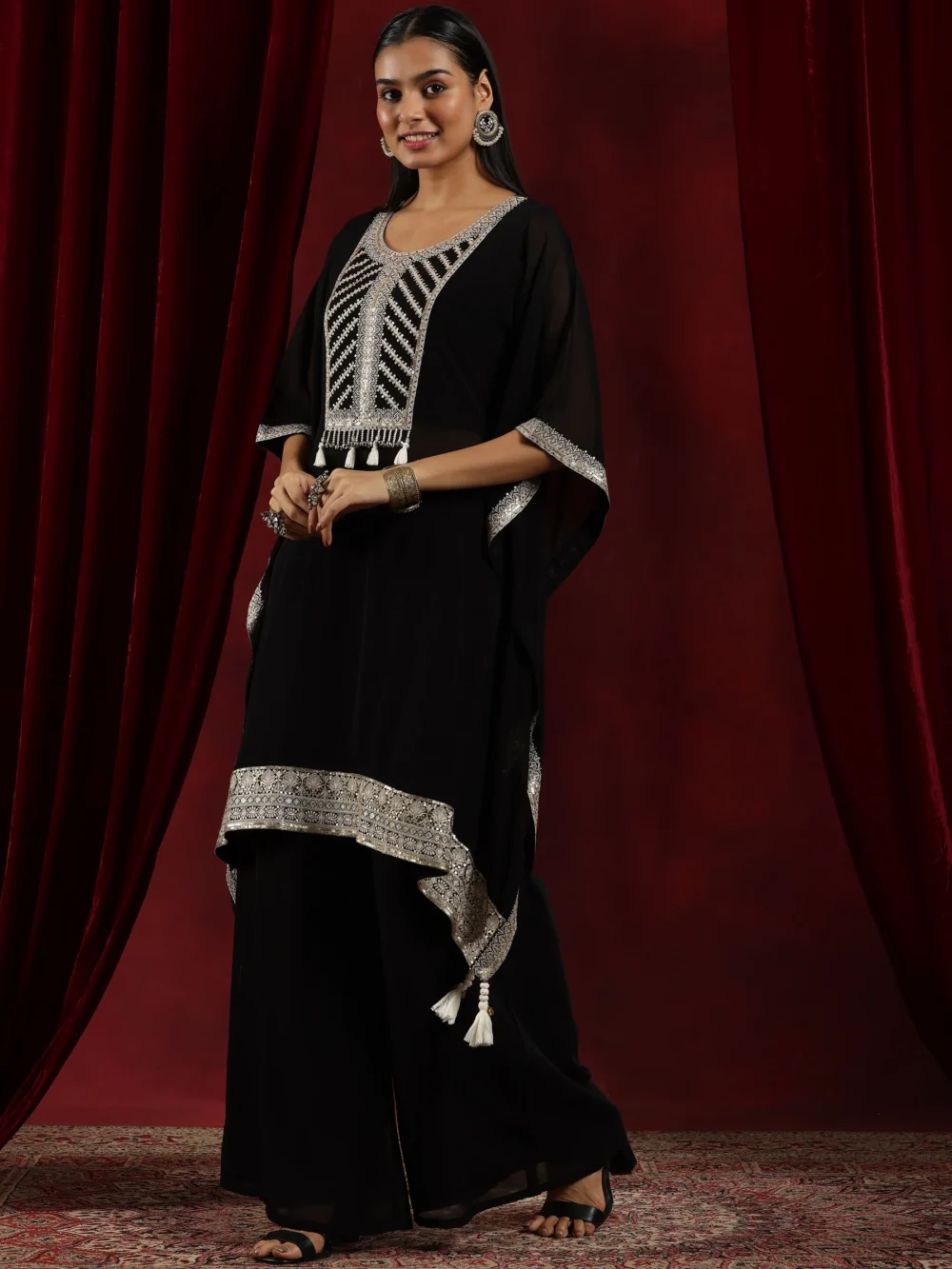 Black Embroidery Suit - Image 3